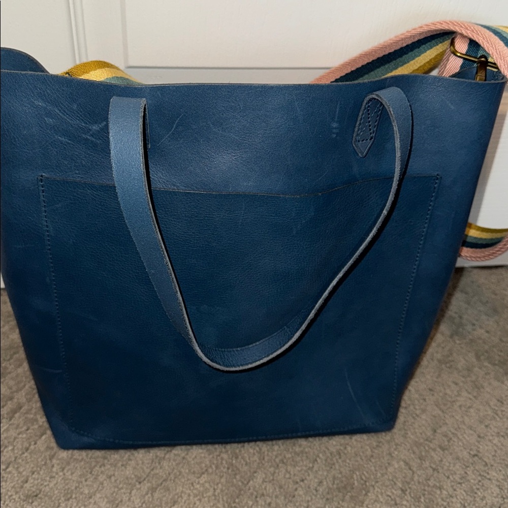 BRAND NEW Madewell Medium Transport Leather Tote - Picture 4 of 12